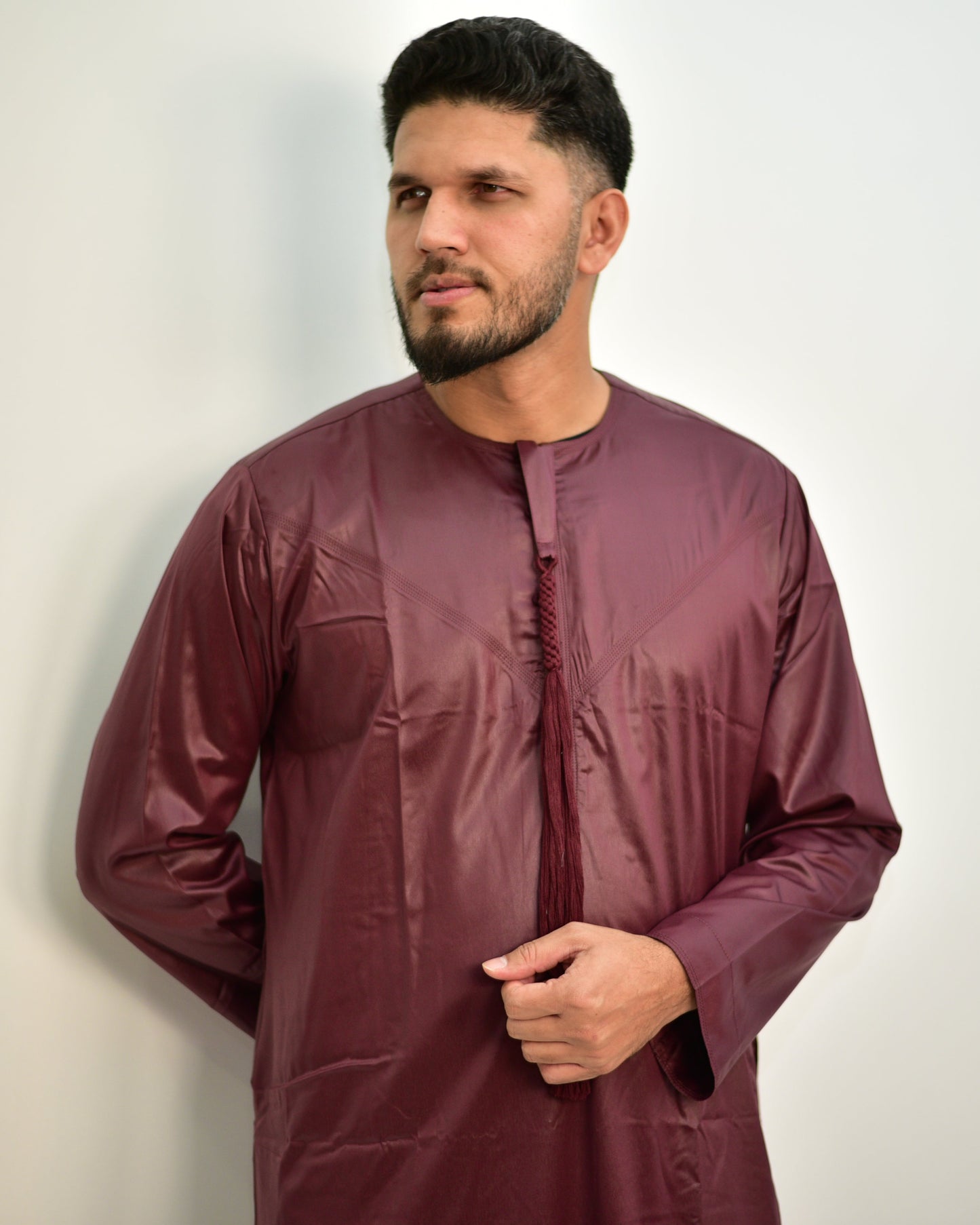 Emaar Thobe – Maroon with Tassel