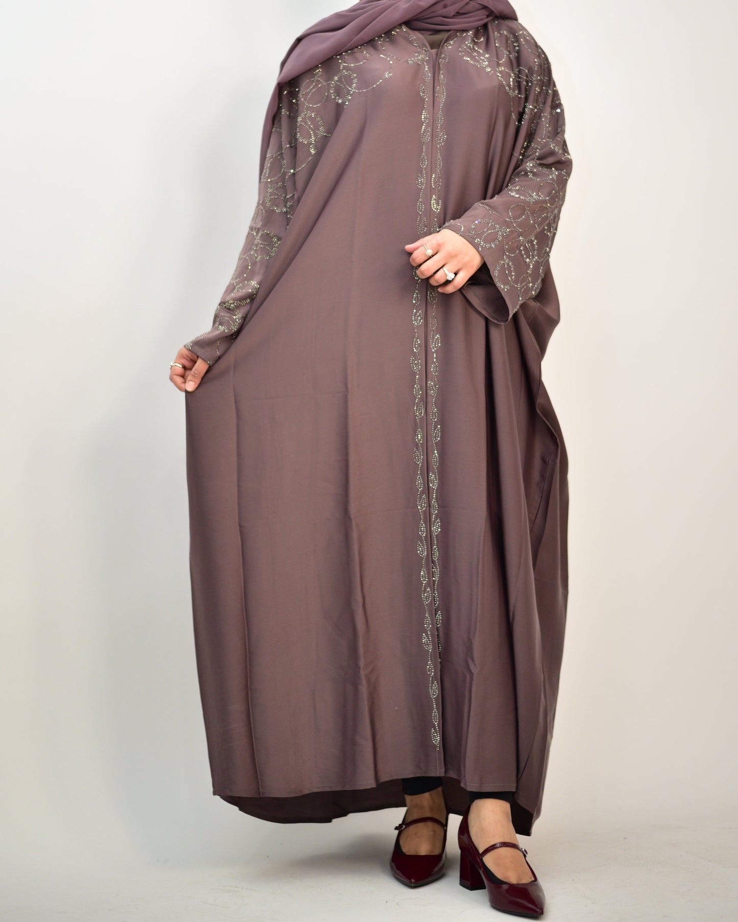 Furasha Round Stone Abaya