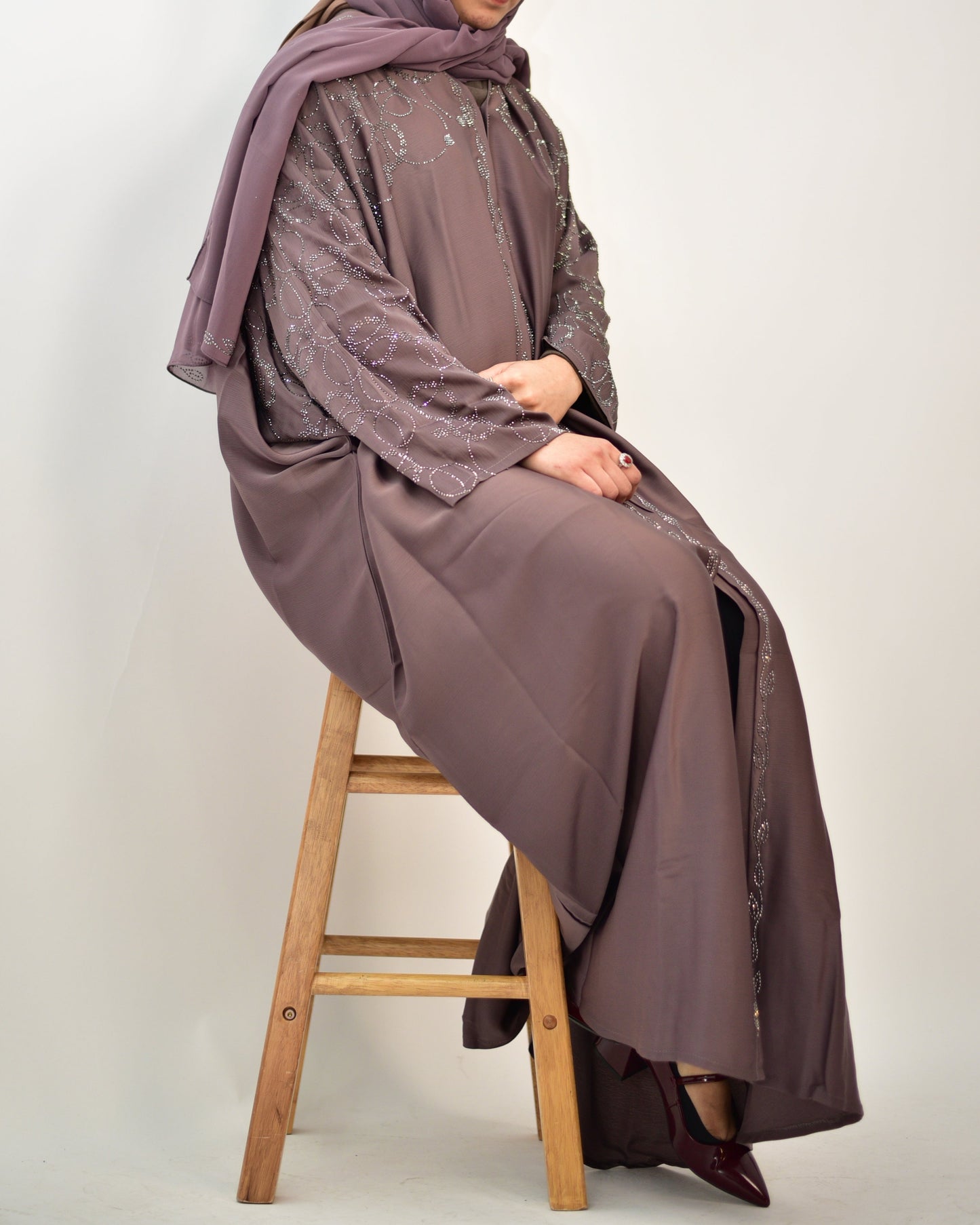 Furasha Round Stone Abaya